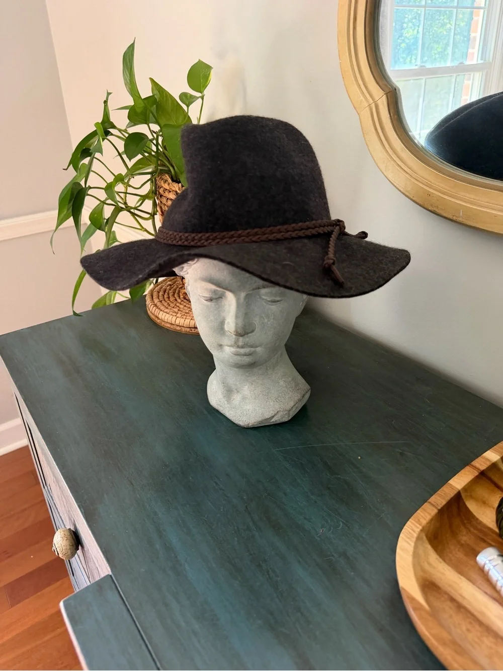 SOMETHING SPECIAL brand FELT FEDORA style hat with brown braided leather band